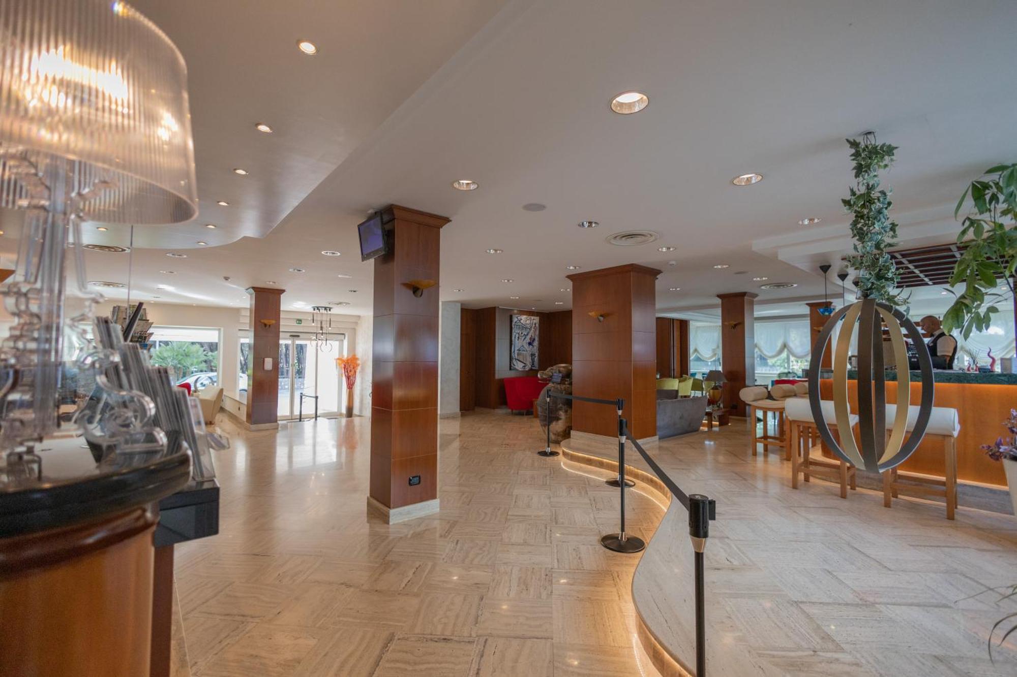 Hotel Le Palme بييسْتوم المظهر الخارجي الصورة