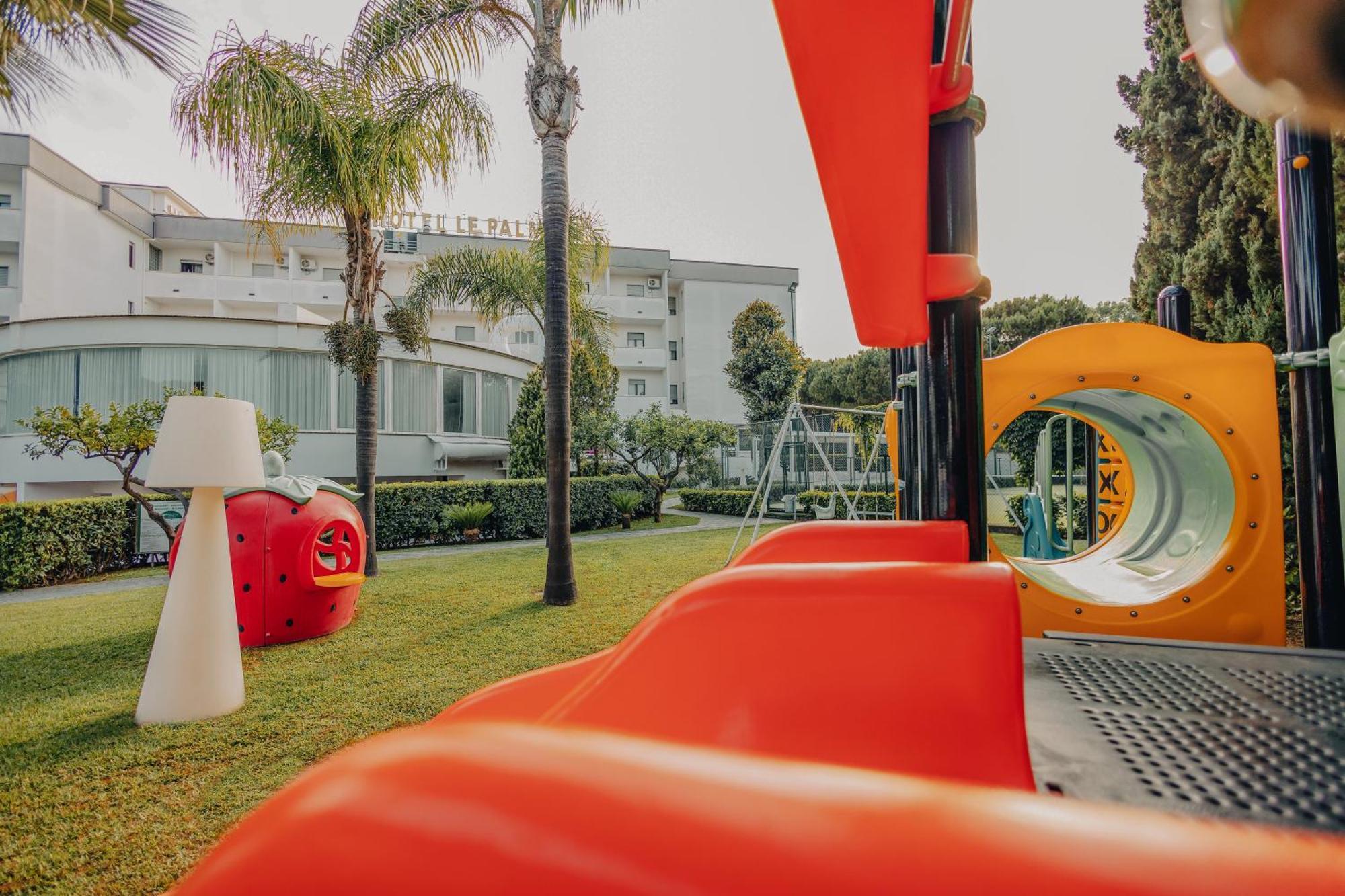 Hotel Le Palme بييسْتوم المظهر الخارجي الصورة