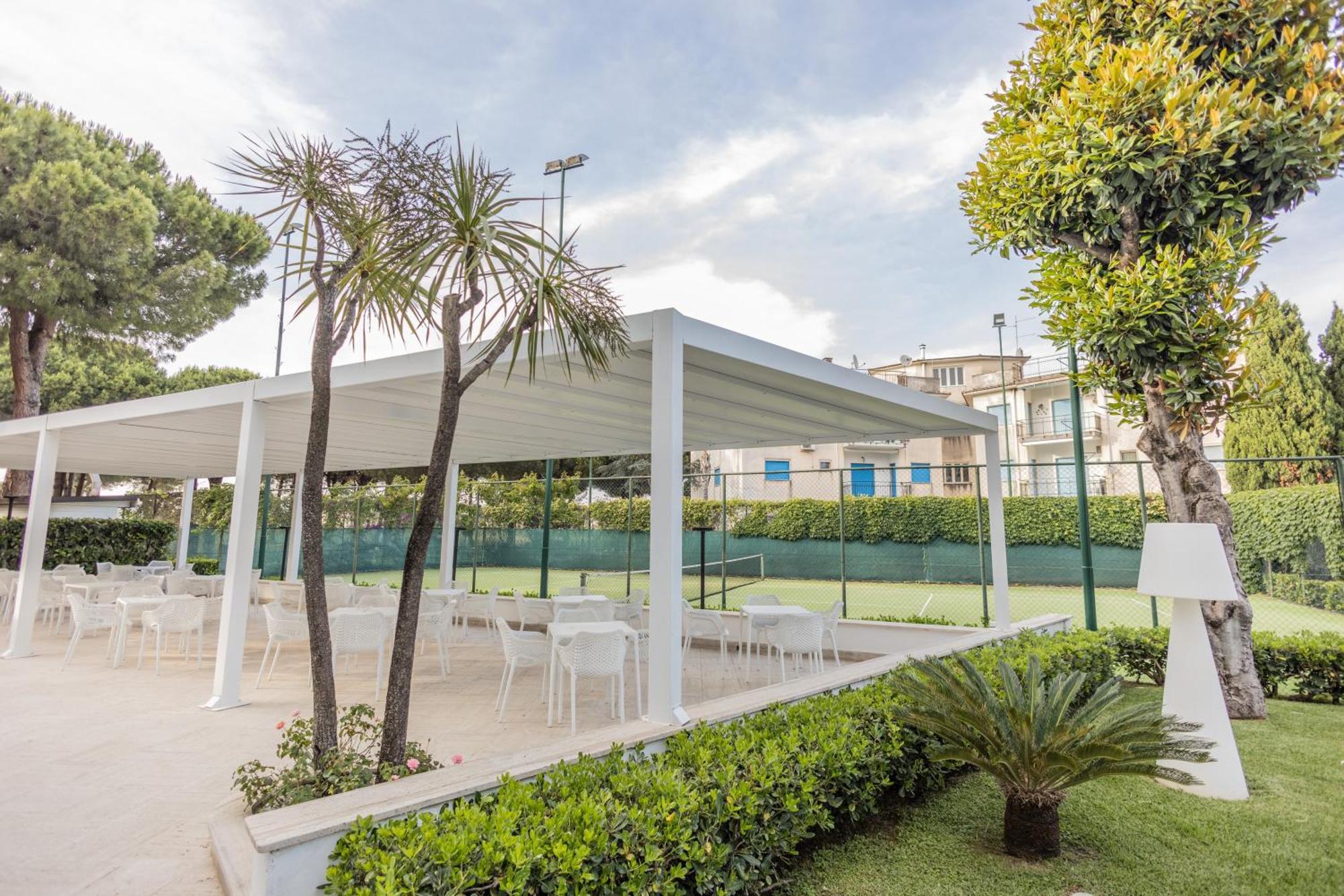 Hotel Le Palme بييسْتوم المظهر الخارجي الصورة