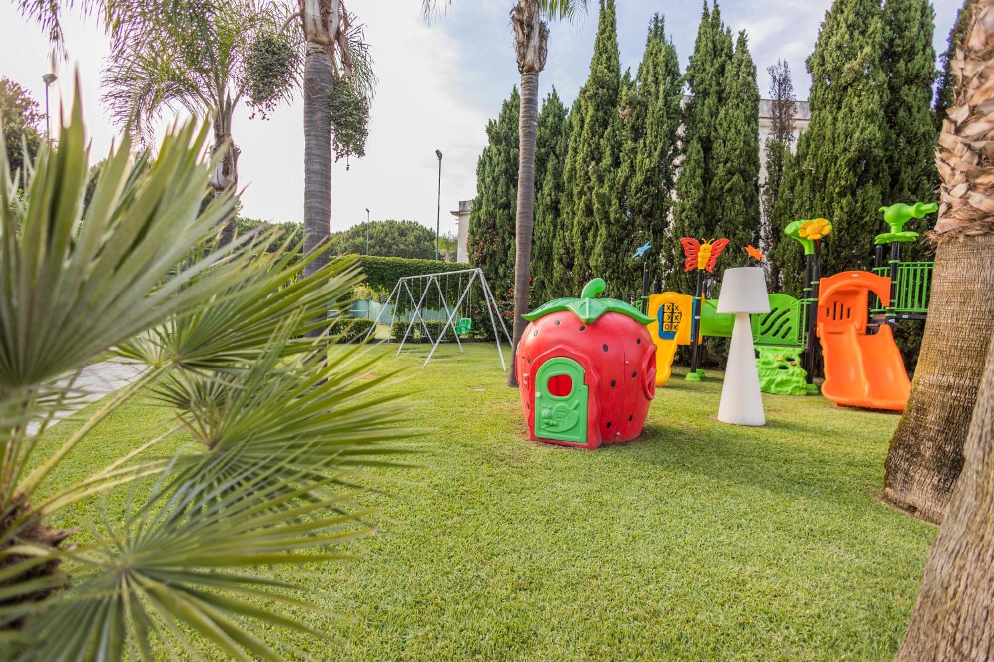 Hotel Le Palme بييسْتوم المظهر الخارجي الصورة